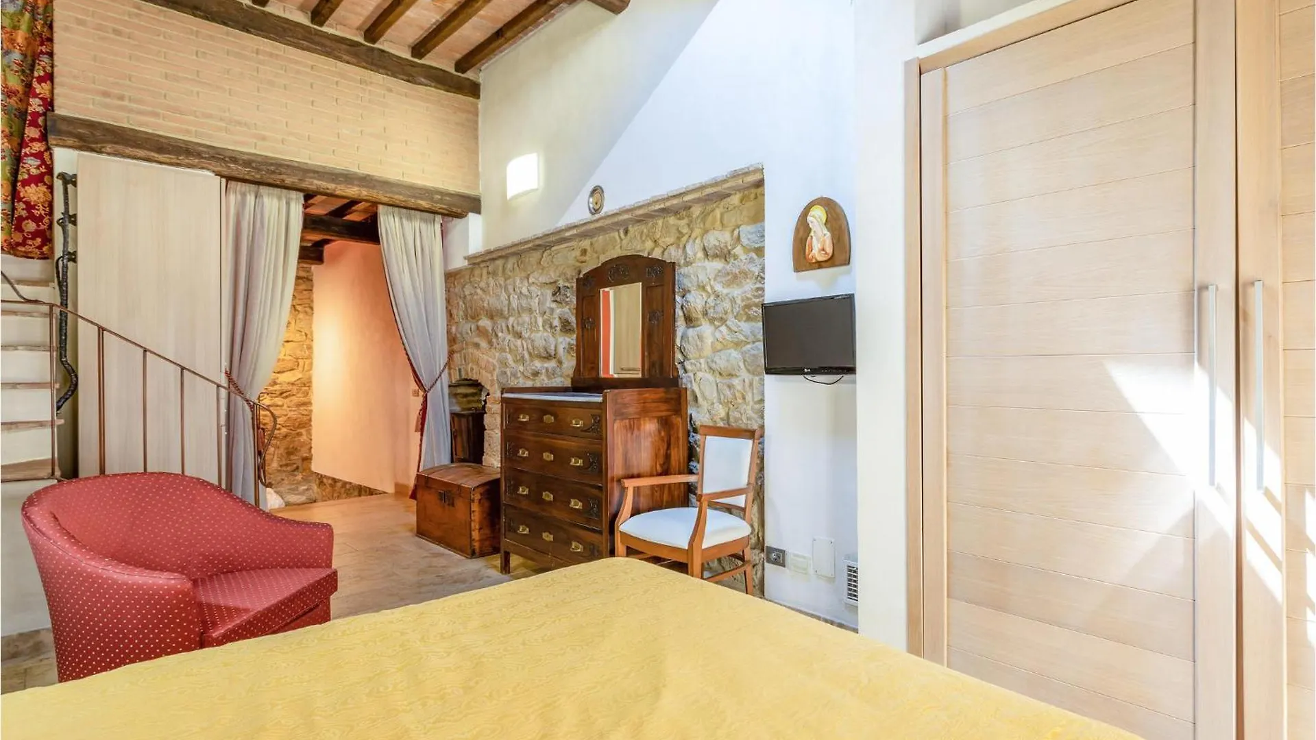 Amazing Home In Mazzolla With Wifi إيطاليا